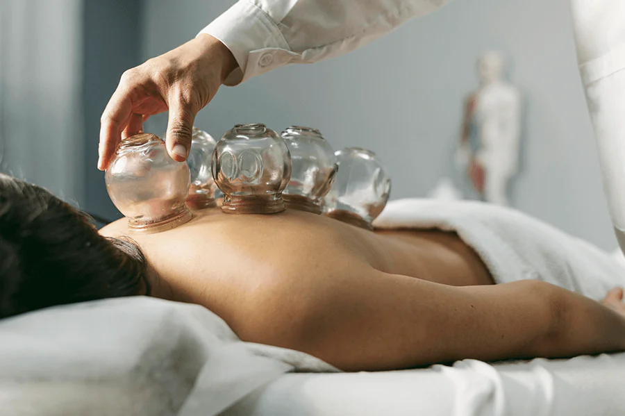Vacuoterapia 4Skin: Tratamento para redução de celulite e modelagem corporal.